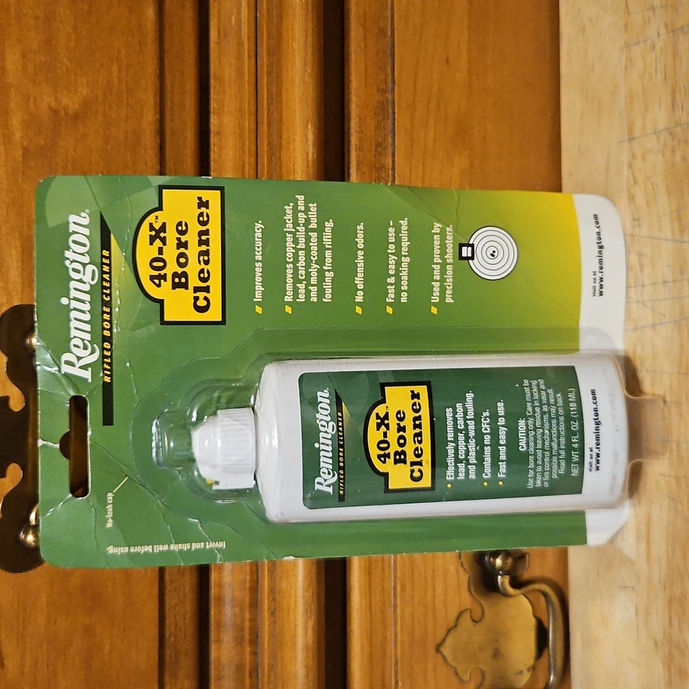 Remington 40-X Bore Cleaner - Green and White